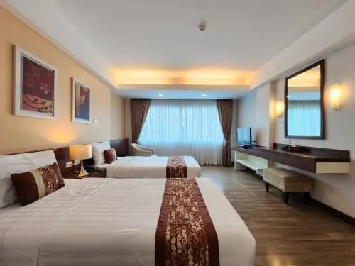 Avion Hotel