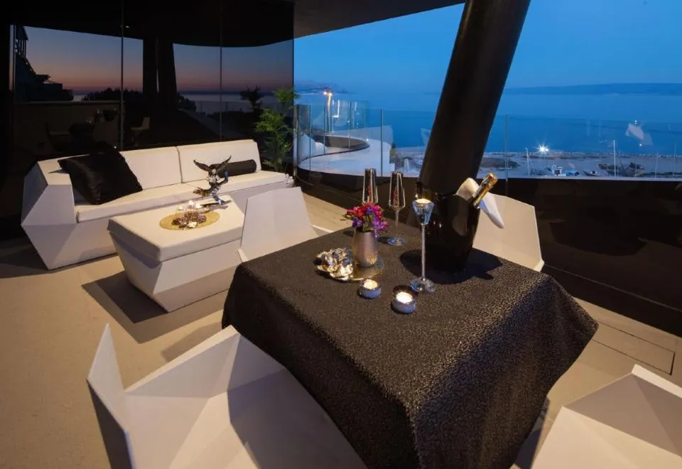 All suites hotel Posh