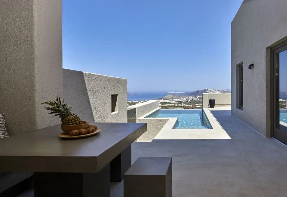 Halcyon Days Suites