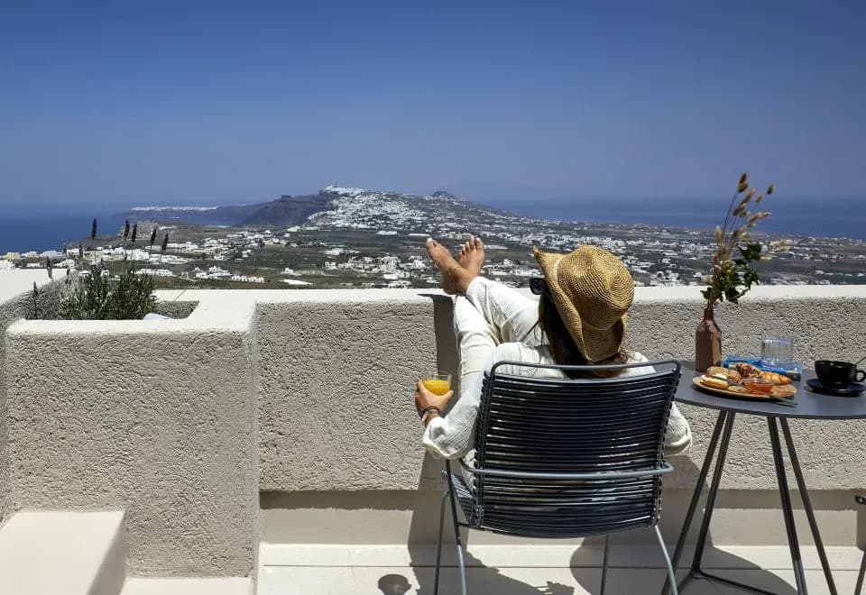 Halcyon Days Suites