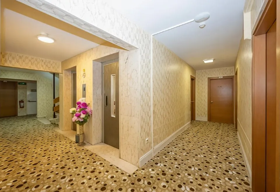 Grand Ons Hotel