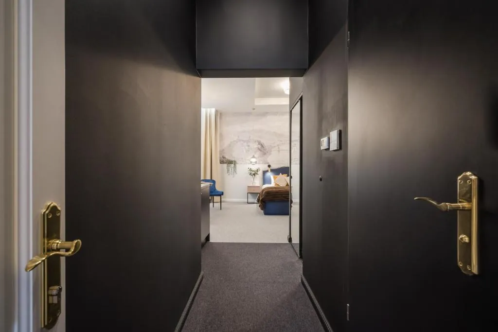 Astoria Boutique Suites- Best Location by BQA