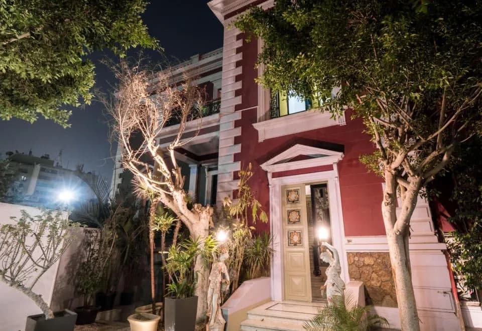 1920s Boutique Hotel and Restaurants
