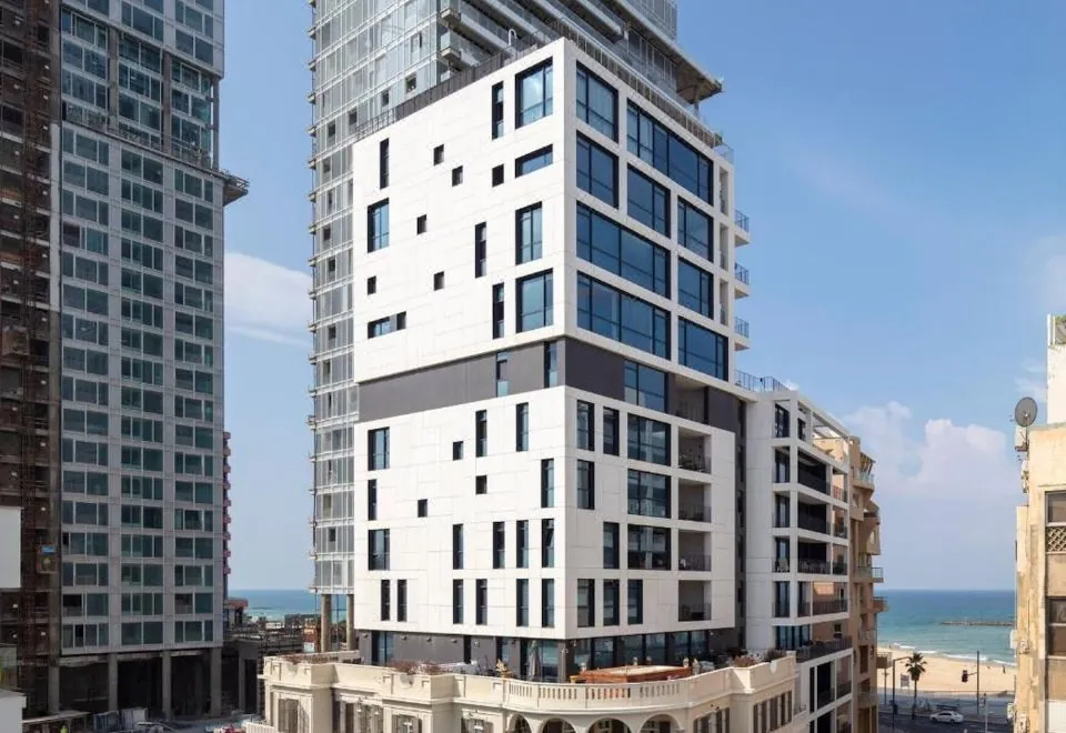 Renoma Hotel