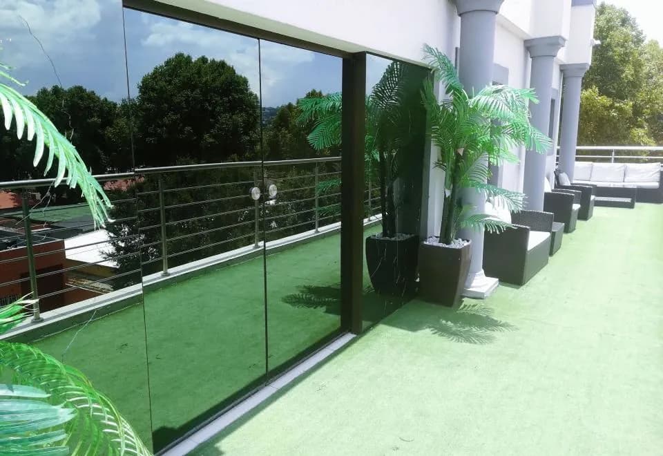 Garden Top Hotel