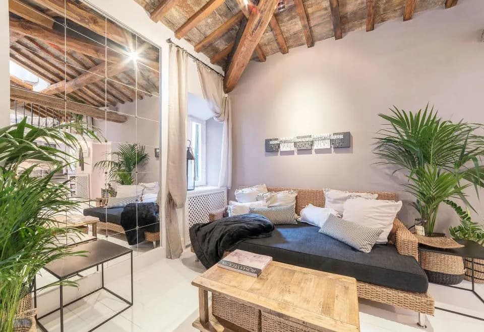 Navona Luxury & Charming Apartment