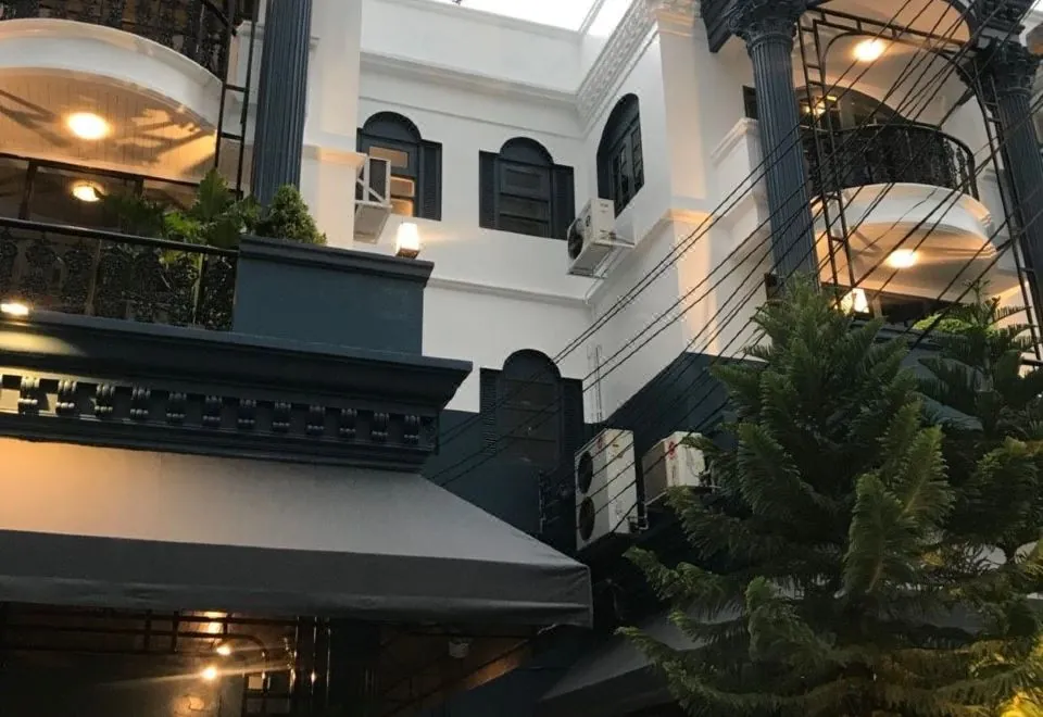 Bangkok Voyage Boutique