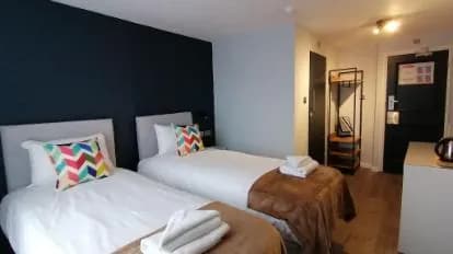 Smart Hyde Park View Hostel