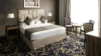 Emirates Plaza Hotel