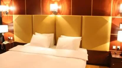 Kings Park Hotel