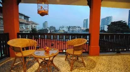 Focal Local Bed & Breakfast