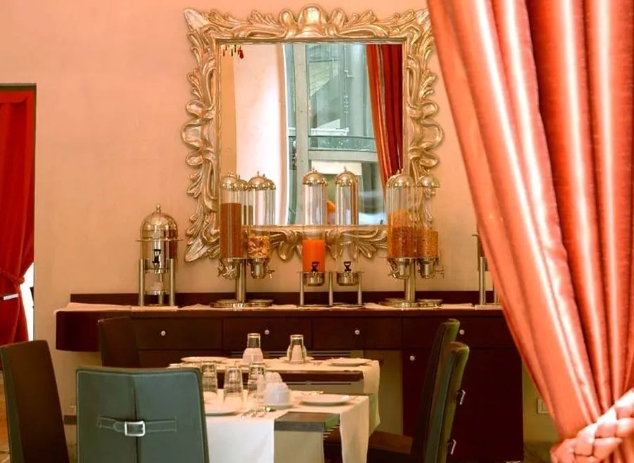 Borghese Palace Art Hotel