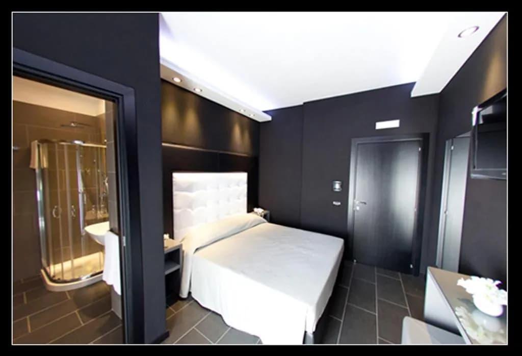 Fly Boutique Hotel