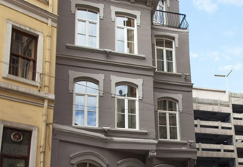 Louis Appartements Galata