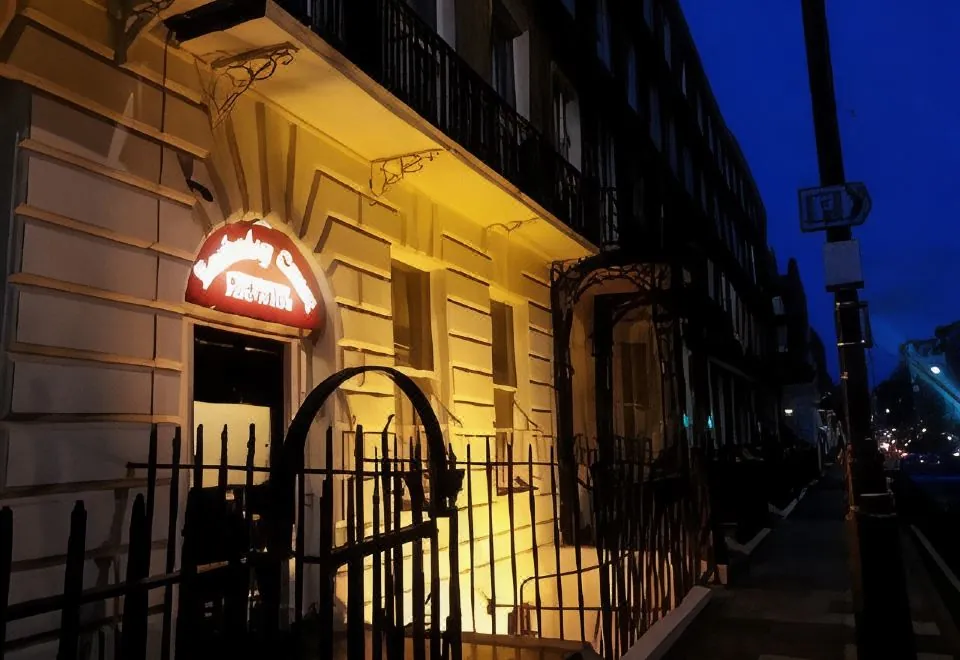 Berkeley Court Hotel