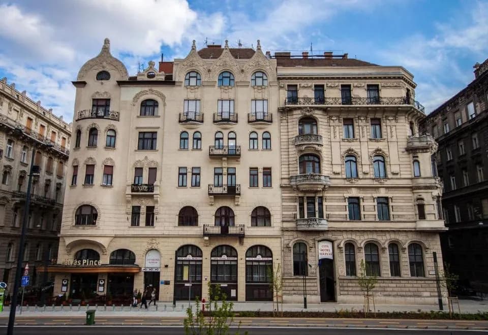 City Hotel Matyas