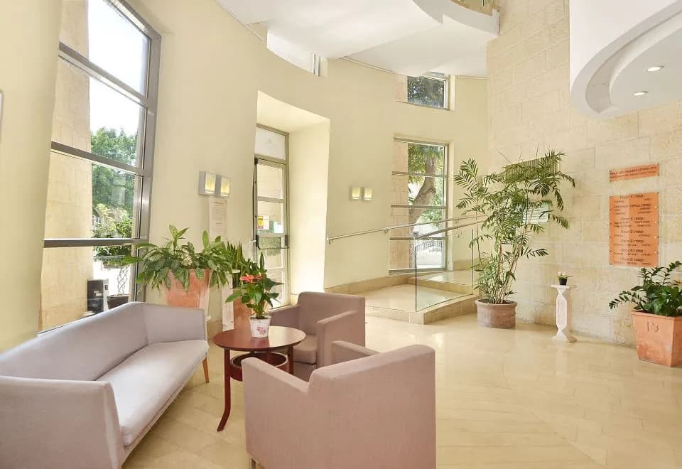 Ruth Daniel Residence