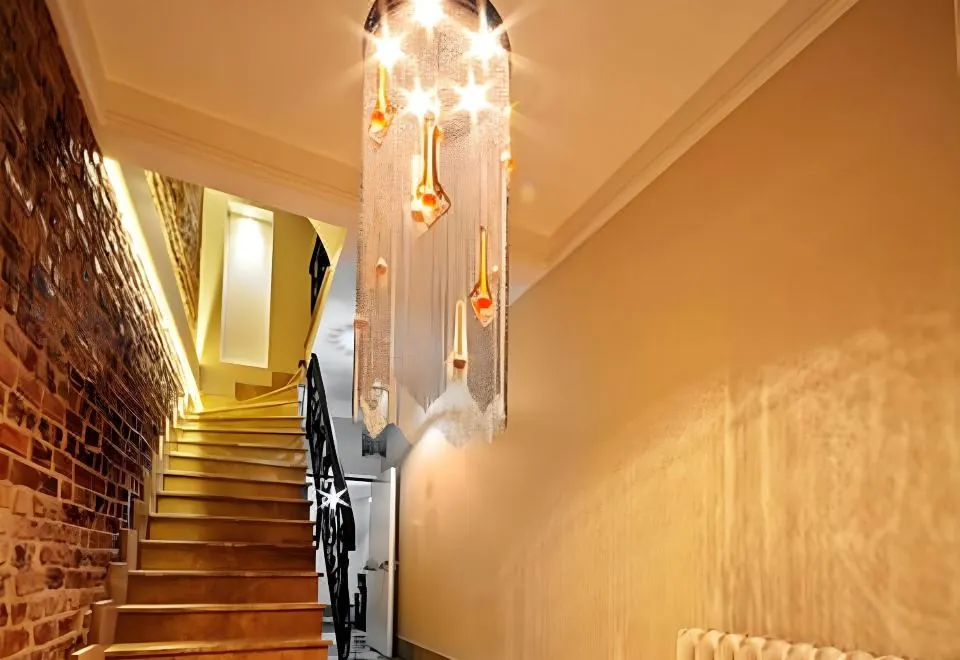 Azade Suites