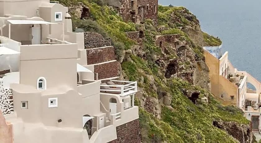 Art Maisons Oia Castle