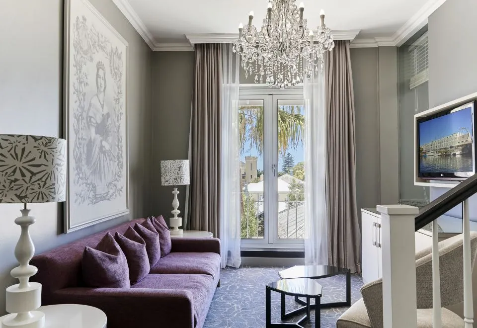 Queen Victoria Hotel by Newmark