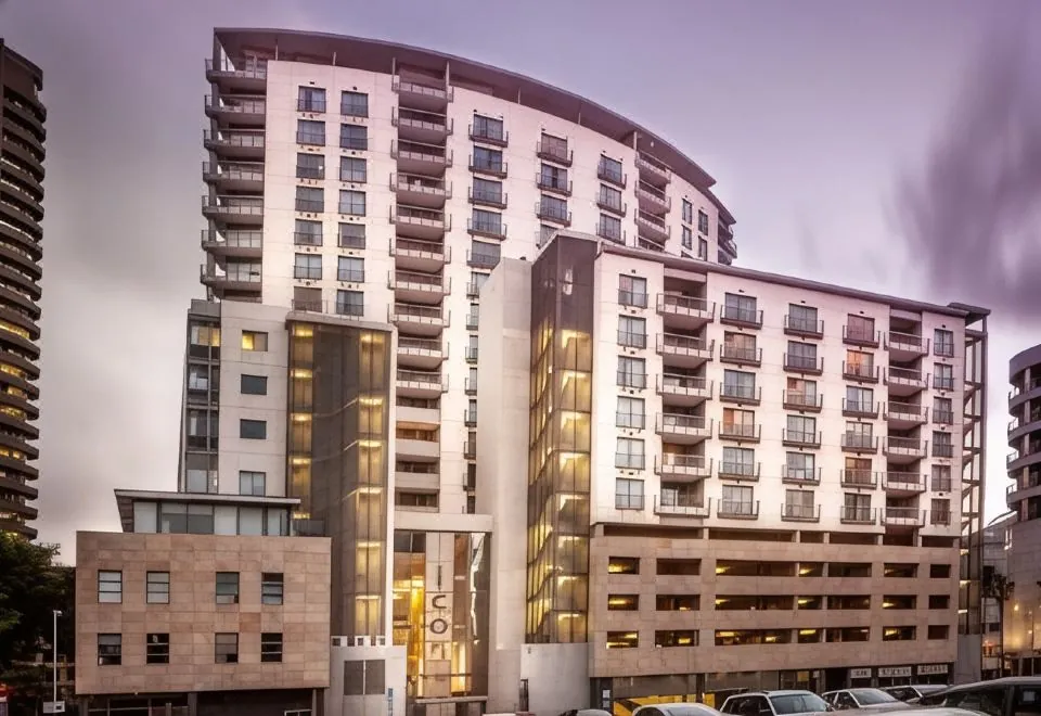 Icon Luxury Apartments