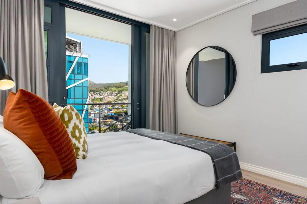 16 on Bree Luxury Apartments