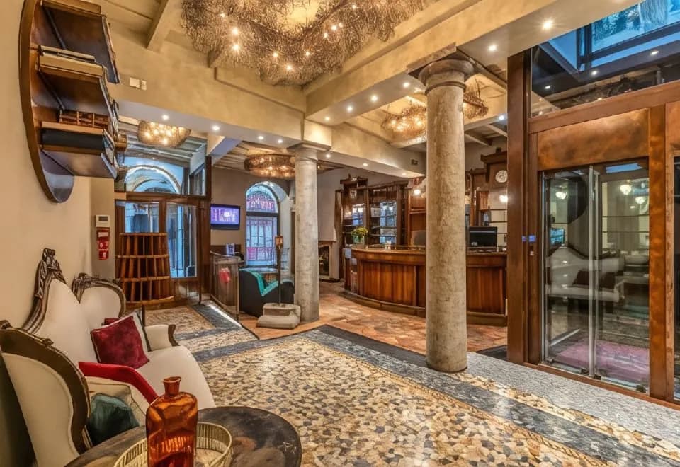 Hotel Santa Marta Suites