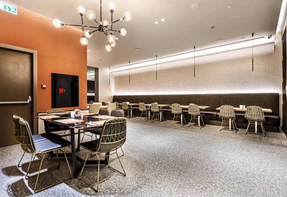 Lamartine Hotel