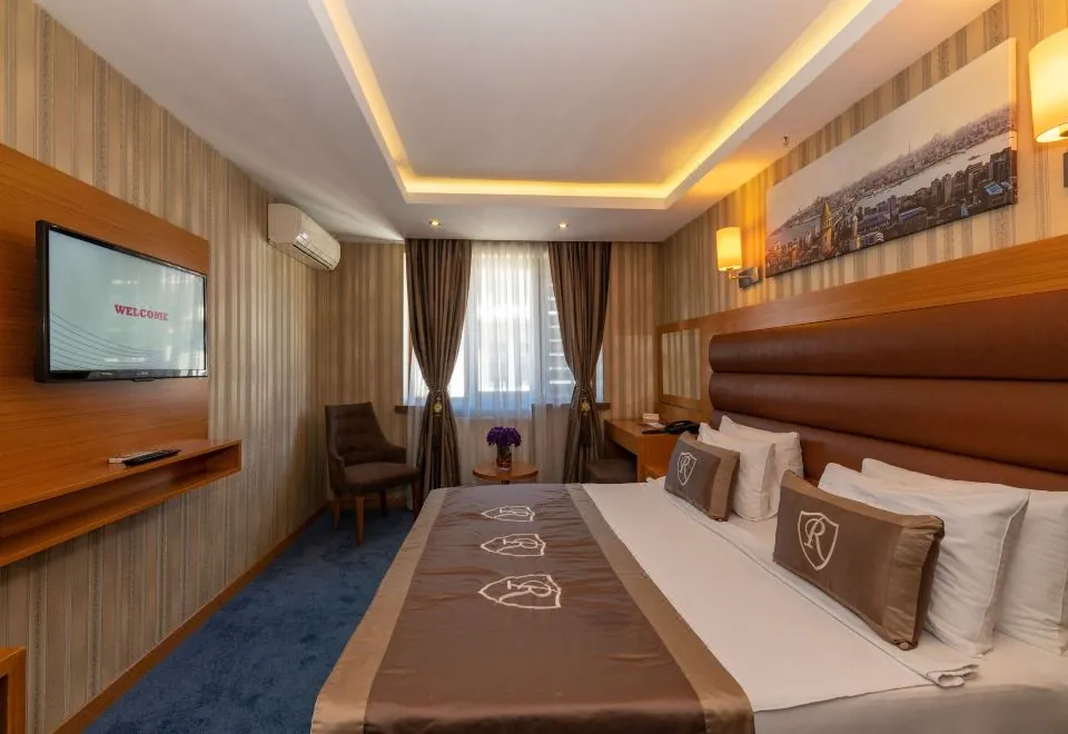 Regno Hotel