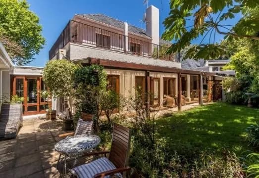 Fernwood Manor Boutique Guest House