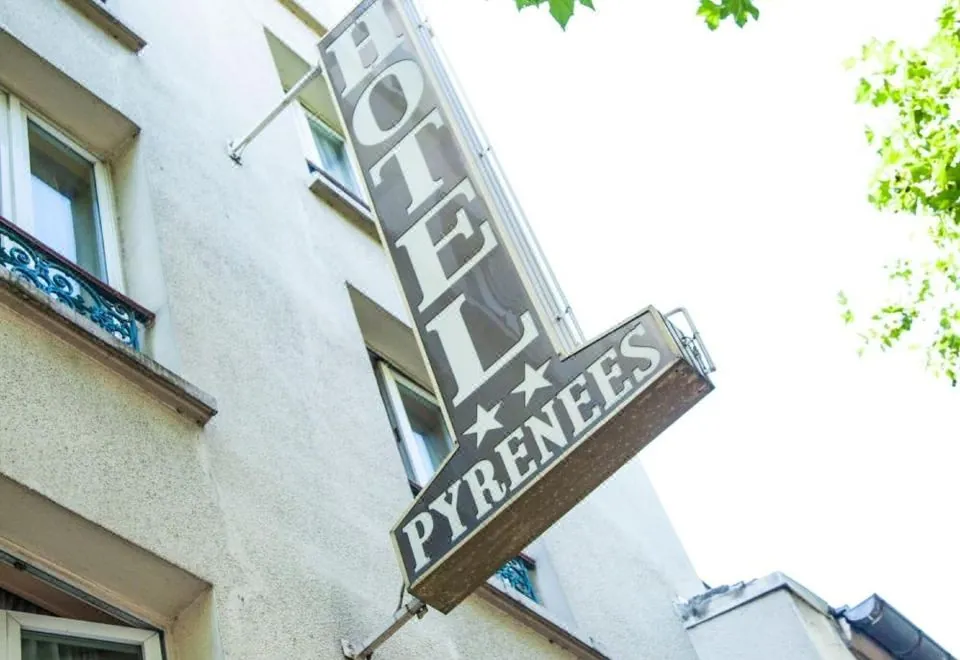 Hôtel des Pyrénées - Entre Bastille et Nation
