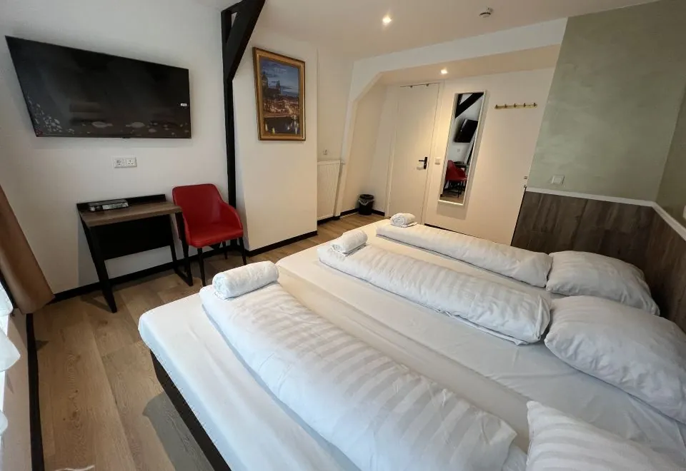 DAM Hotel
