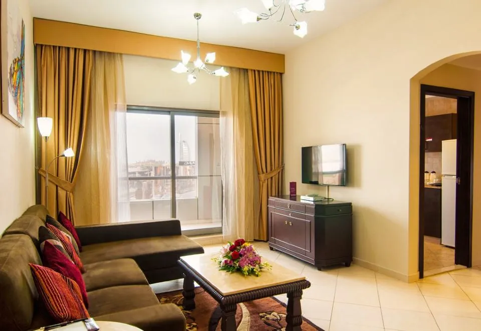 Auris Boutique Hotel Apartments - AlBarsha