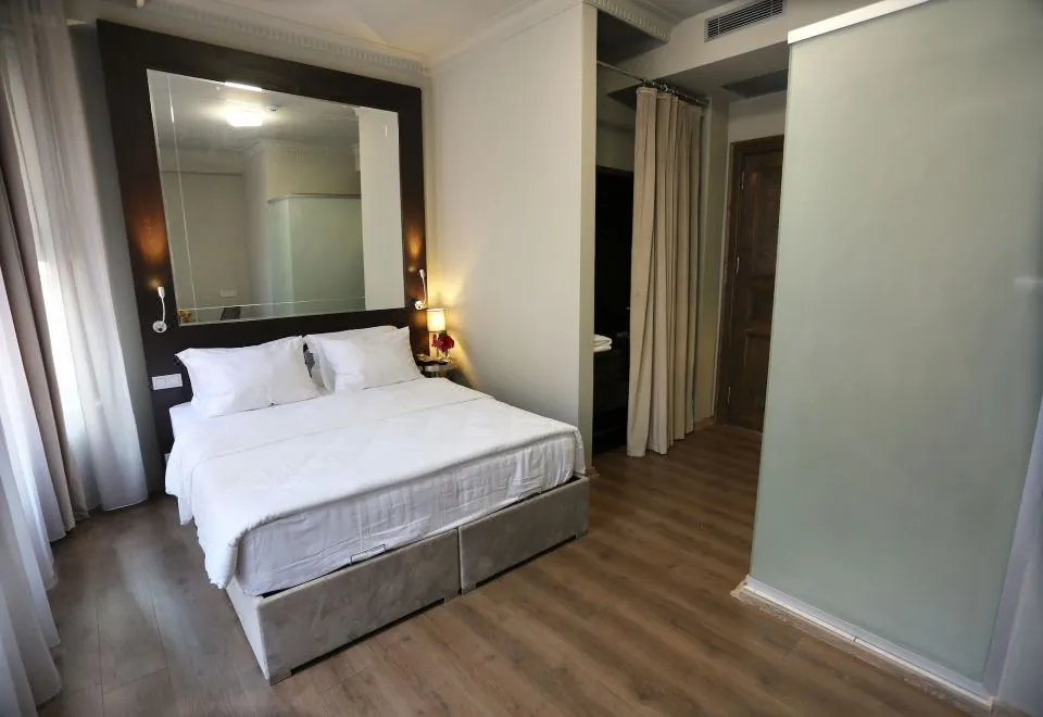 Ferman Pera Hotel