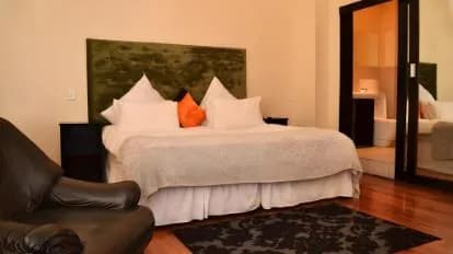 Kings in Cape Hotel