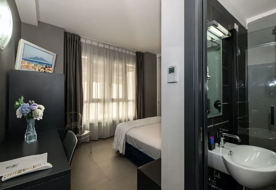 Golden Hotel
