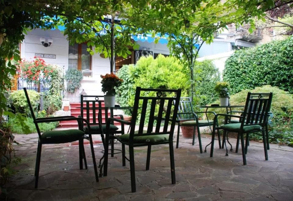 Hotel Bagliori