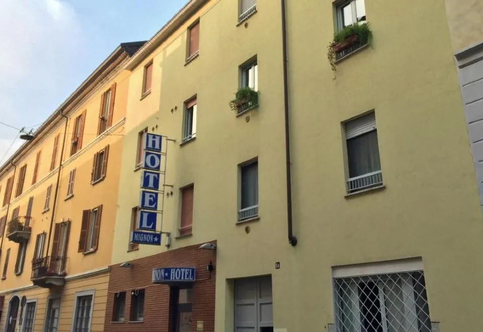 Hotel Mignon