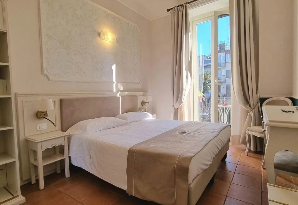 Hotel Charly