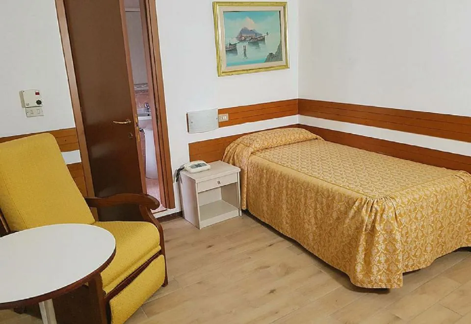 Piccolo Hotel