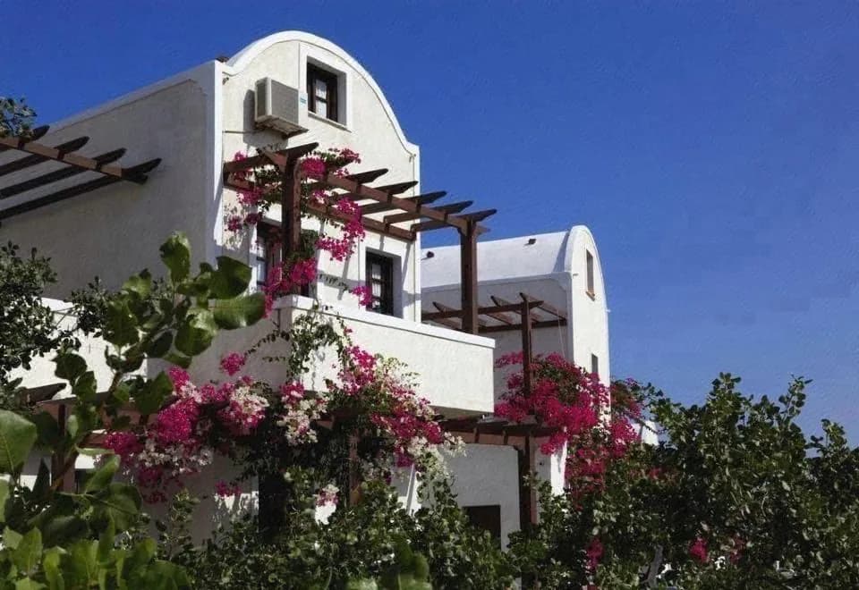 Anna Traditional Apartments
