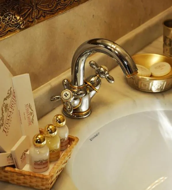 Tuvana Hotel