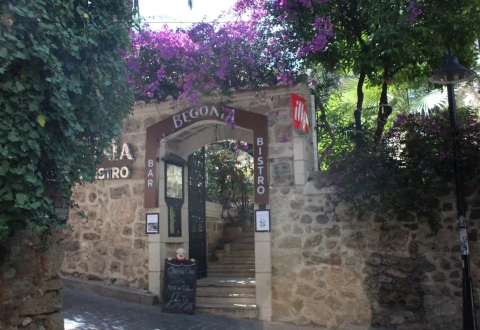 Dogan Hotel