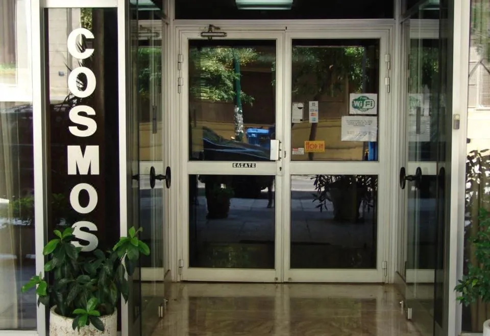 Hotel Cosmos