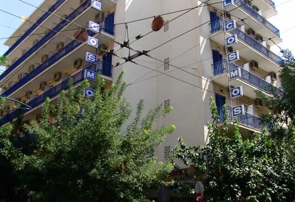 Hotel Cosmos