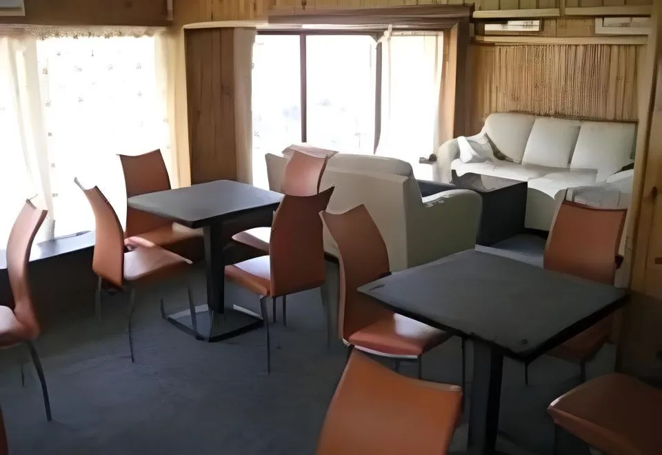 Pella Inn Hostel