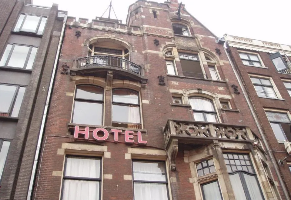 Hotel Manofa