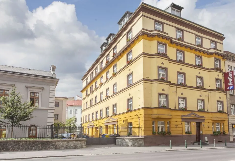 Anyday Apartments