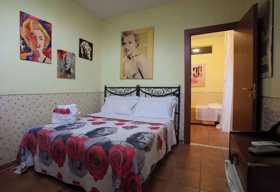 Hotel Cineholiday