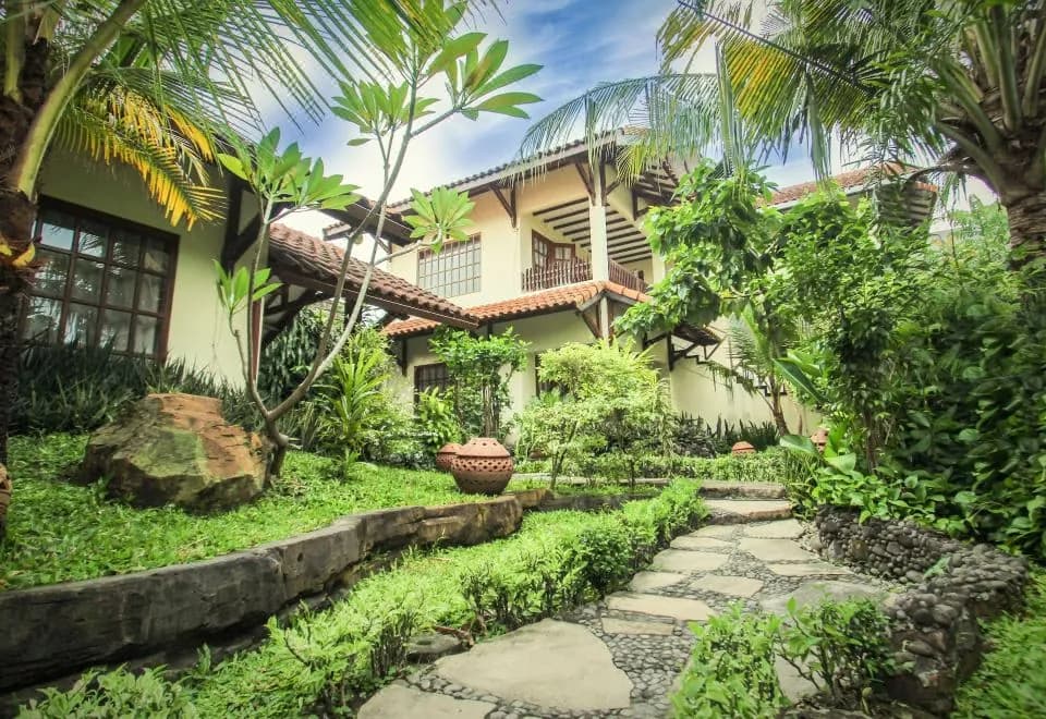 Duta Garden Hotel